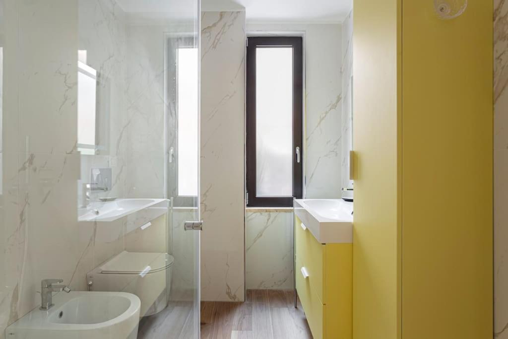 Amazing Apartment In Duomo Milan Exterior photo